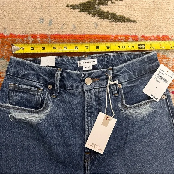 Good American Good Vintage Frayed Hem Jeans - Picture 3 of 13